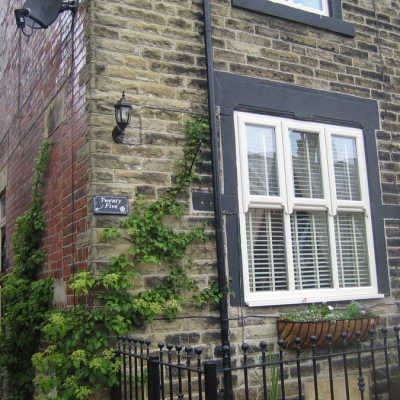 Sash-window White sash windows