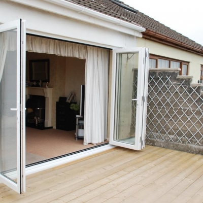 Open bifold door